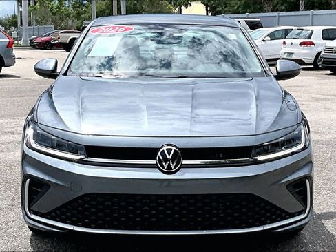 Used 2026 Volkswagen Jetta SE w/ Black Wheel Package FWD image 10