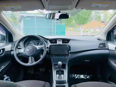 Used 2019 Nissan Sentra S FWD image 13