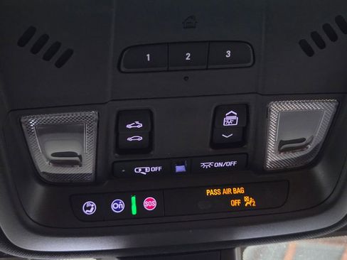 Used 2022 Cadillac XT5 Premium Luxury image 12