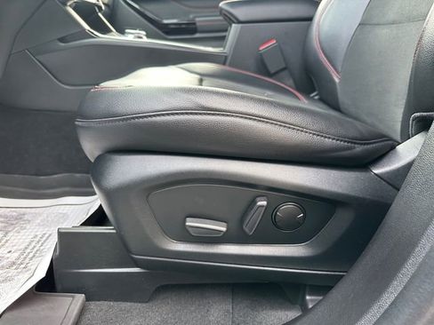 Used 2023 Ford Explorer ST-Line w/ Class IV Trailer Tow Package image 21