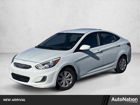 Used 2017 Hyundai Accent SE image 1
