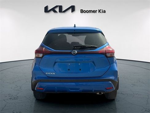 Used 2023 Nissan Kicks S image 6