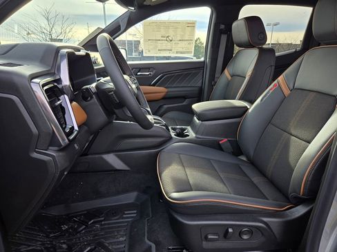 New 2026 GMC Canyon AT4 image 4