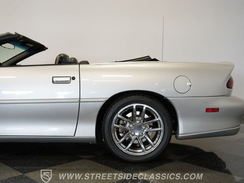 Used 2002 Chevrolet Camaro Z28 w/ SS Performance/Appearance Pkg image 29