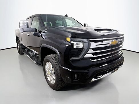 Used 2025 Chevrolet Silverado 2500 High Country w/ Technology Package AWD/4WD image 1