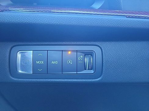 Certified 2024 Chevrolet Traverse RS w/ LPO, Floor Liner Package image 10