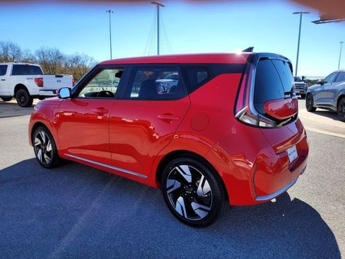 Used 2024 Kia Soul GT-Line w/ GT-Line Technology Package image 8