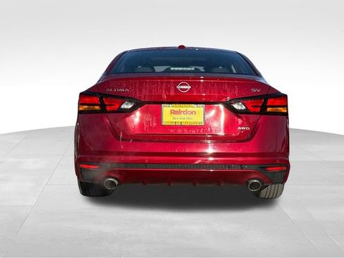 Used 2024 Nissan Altima 2.5 SV w/ SV Premium Package image 11