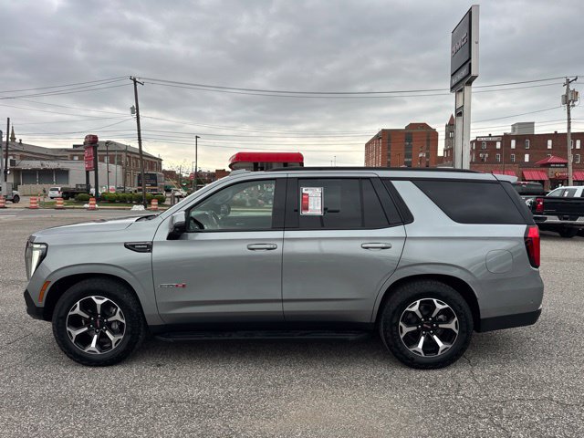 Certified 2025 GMC Yukon AT4 w/ Technology Package AWD/4WD image 2