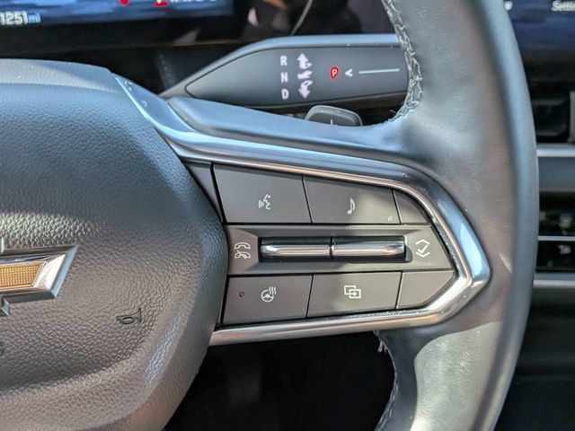 Used 2025 Chevrolet Equinox LT w/ Safety and Technology Package FWD image 20