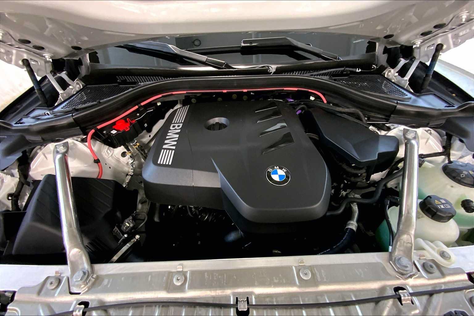 Used 2025 BMW X3 xDrive30i w/ M Sport Package AWD/4WD image 16