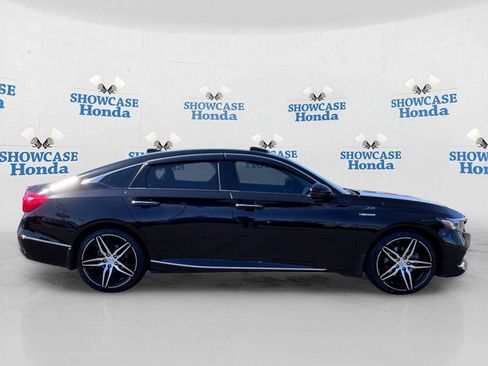 Certified 2022 Honda Accord Touring image 9