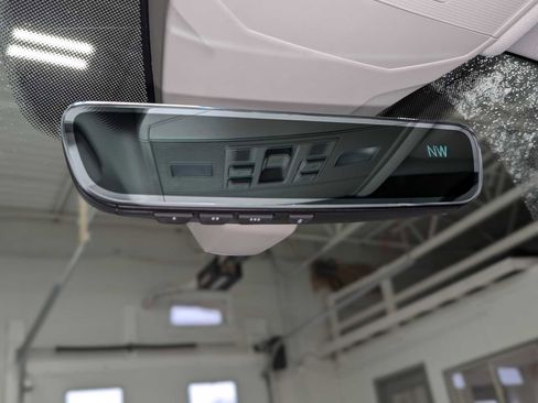 Used 2025 Volkswagen Jetta SEL image 33