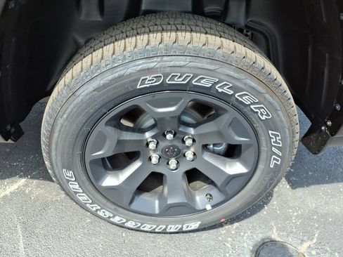 New 2026 RAM 1500 Big Horn AWD/4WD image 4