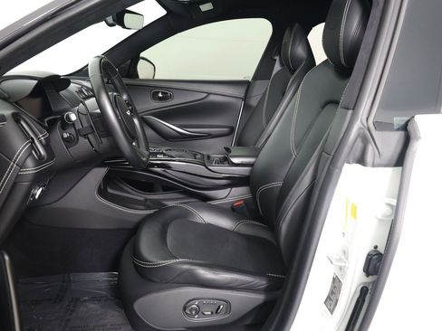 Used 2021 Aston Martin DBX image 5