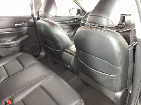 Used 2021 Nissan Altima 2.5 SR FWD image 10