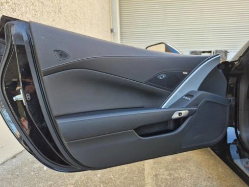 Used 2014 Chevrolet Corvette Stingray Coupe image 33