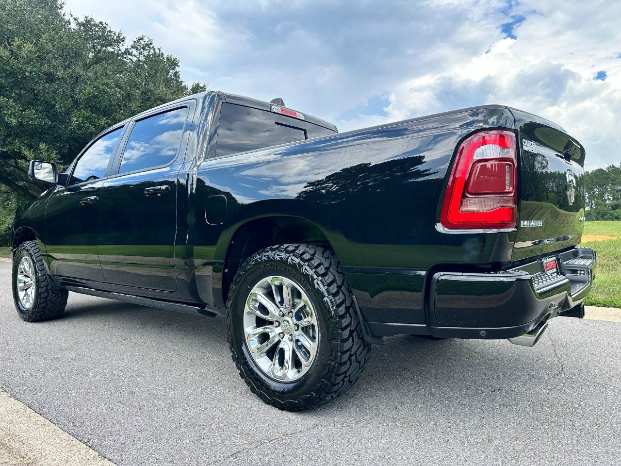 Used 2023 RAM 1500 Laramie AWD/4WD image 7