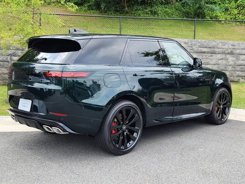 New 2025 Land Rover Range Rover Sport Dynamic SE image 2