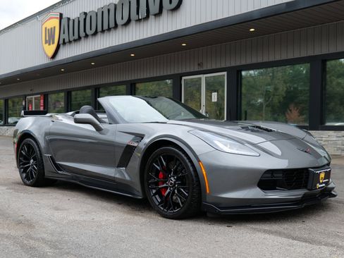 Used 2015 Chevrolet Corvette Z06 w/ 2LZ Preferred Equipment Group image 58