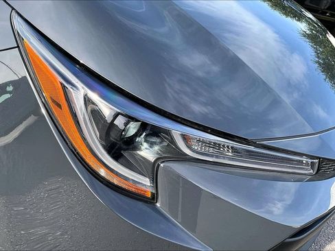 Used 2025 Toyota Corolla LE FWD image 32