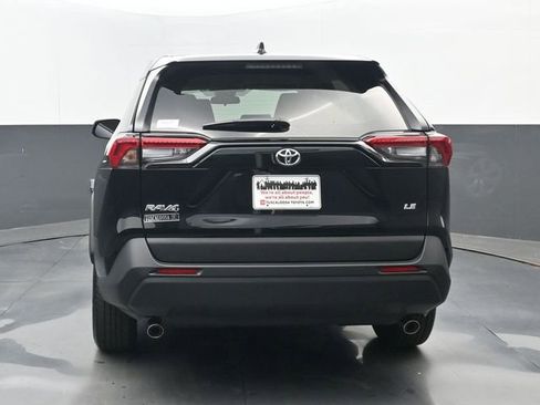 Used 2025 Toyota RAV4 LE FWD image 18