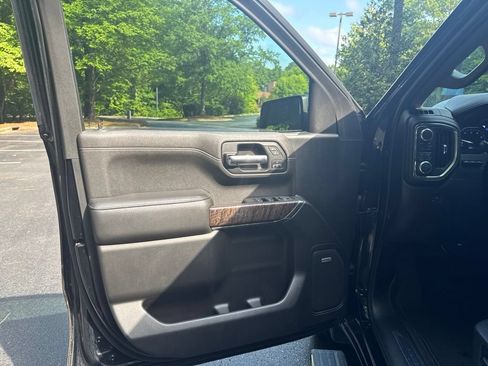 Used 2019 GMC Sierra 1500 Denali w/ Denali Ultimate Package AWD/4WD image 7