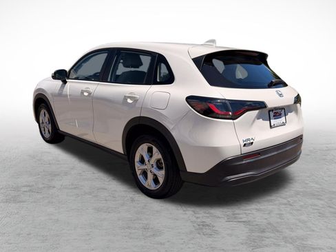 Used 2023 Honda HR-V LX image 4