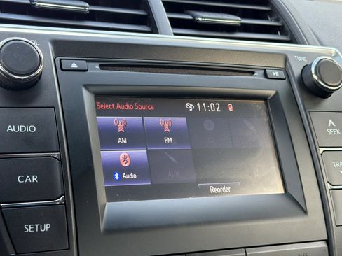 Certified 2016 Toyota Camry SE image 17