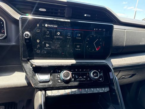 Used 2023 GMC Sierra 1500 AT4X AWD/4WD image 21