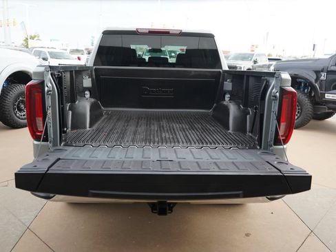 Used 2024 GMC Sierra 1500 SLT RWD image 18
