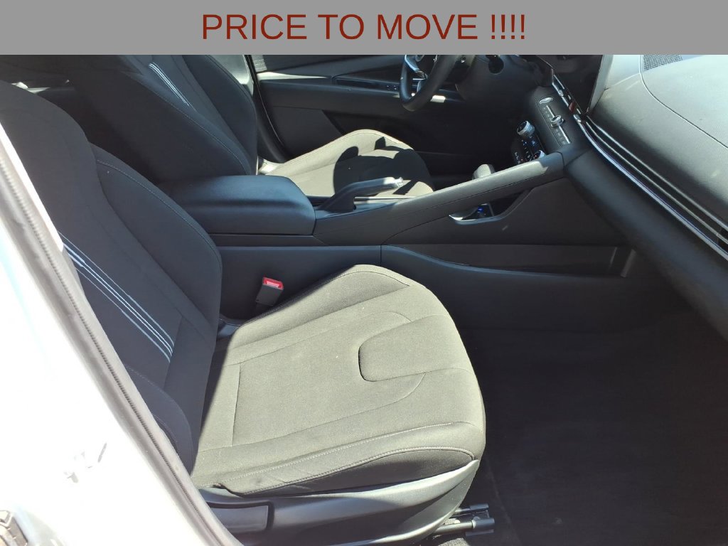Used 2024 Hyundai Elantra SEL FWD image 8