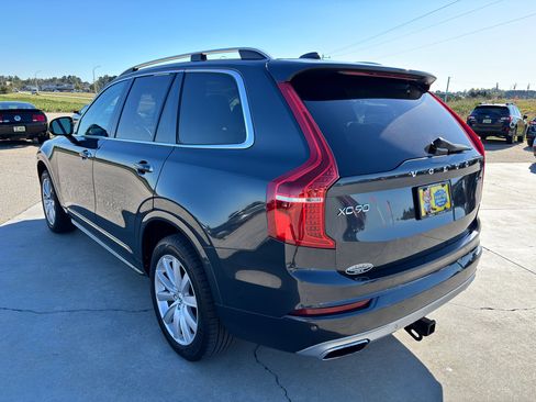 Used 2017 Volvo XC90 T6 Momentum image 6