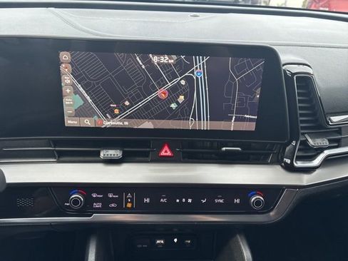 Used 2023 Kia Sportage EX image 17