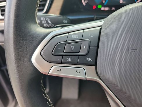 Used 2024 Volkswagen Atlas SE image 20