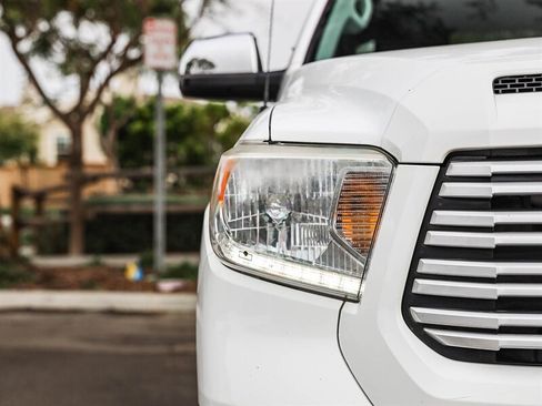 Used 2017 Toyota Tundra Platinum RWD image 11