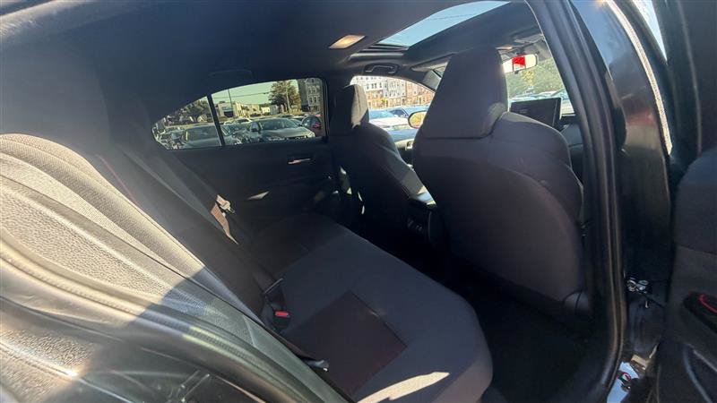 Used 2023 Toyota Corolla SE w/ SE Package FWD image 12