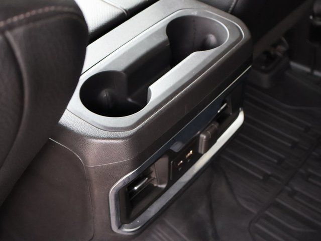 Used 2022 GMC Sierra 3500 Denali AWD/4WD image 25