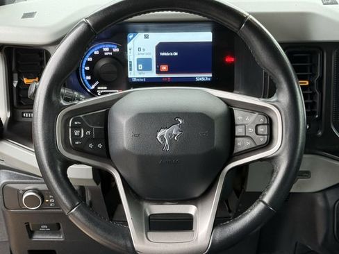 Used 2021 Ford Bronco Badlands image 12