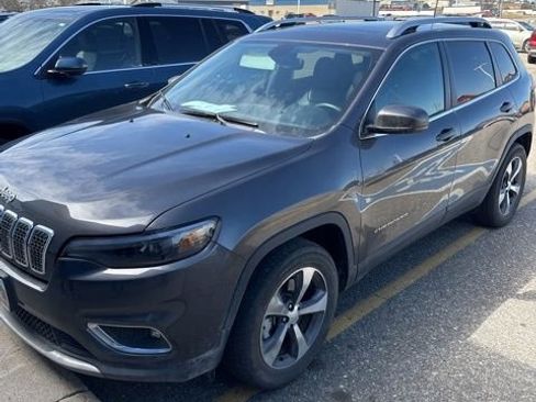 Used 2019 Jeep Cherokee Limited w/ Luxury Group image 1