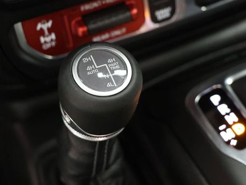 Used 2024 Jeep Wrangler Unlimited Rubicon 4xe image 26