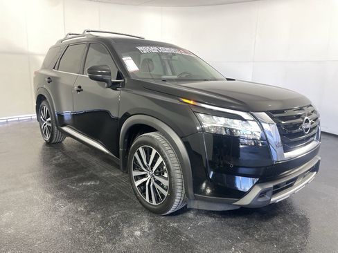 Certified 2024 Nissan Pathfinder Platinum w/ Cargo Package image 2