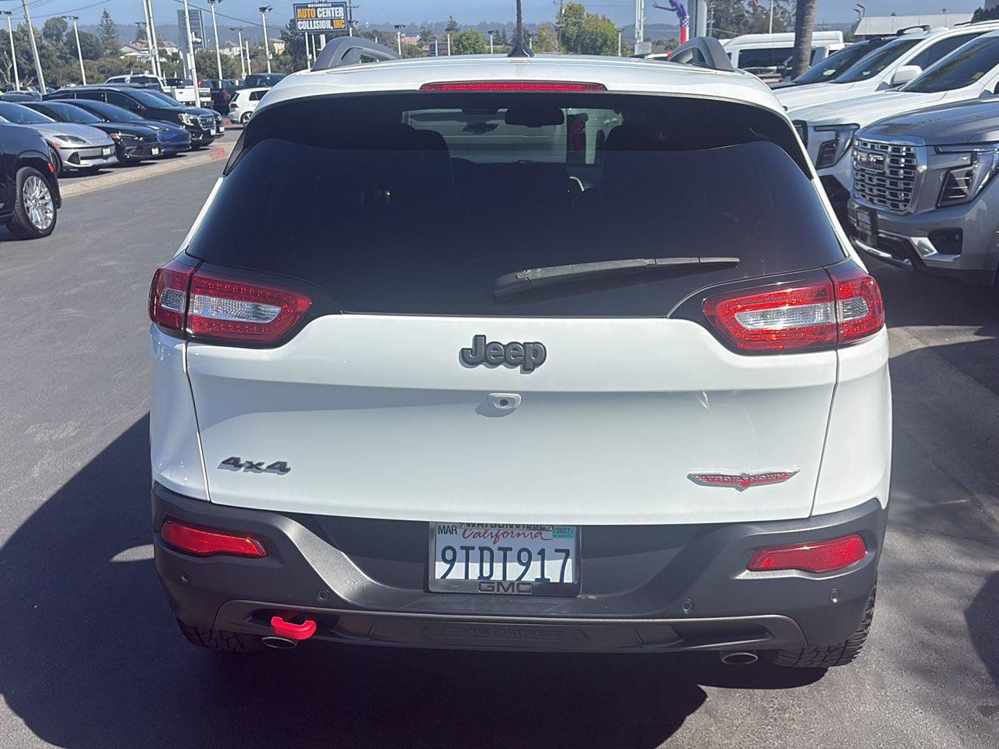 Used 2015 Jeep Cherokee Trailhawk w/ Comfort/Convenience Group AWD/4WD image 4