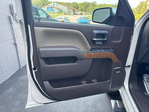 Used 2015 GMC Sierra 1500 SLT w/ SLT Crew Cab Value Package image 15