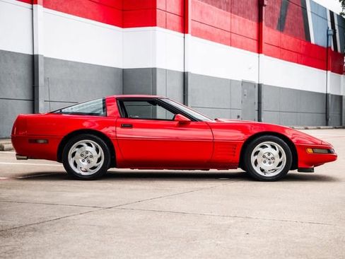 Used 1994 Chevrolet Corvette Coupe RWD image 62