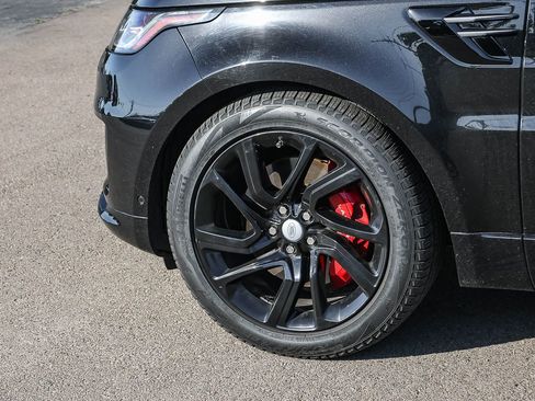 Used 2019 Land Rover Range Rover Sport SE AWD/4WD image 9