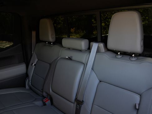 Used 2019 GMC Sierra 1500 SLT w/ SLT Premium Plus Package image 18