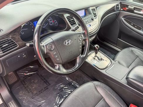 Used 2013 Hyundai Genesis 3.8 image 11