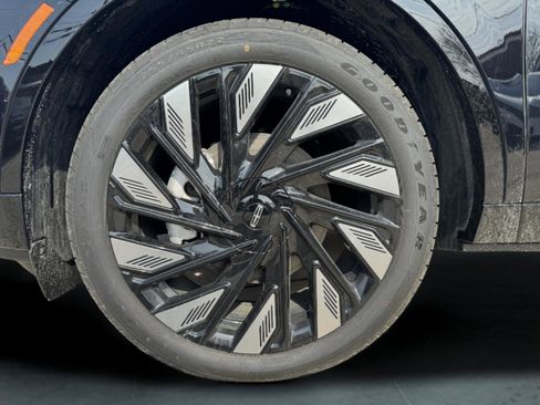 New 2026 Lincoln Nautilus Reserve w/ Jet Appearance Package AWD/4WD image 9