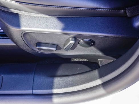 Used 2025 Ford Escape ST-Line w/ Equipment Group 301A image 20